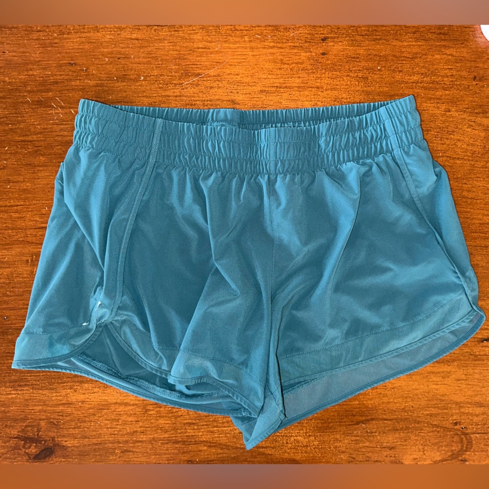 Athleta Mesh Racer Run 4” short